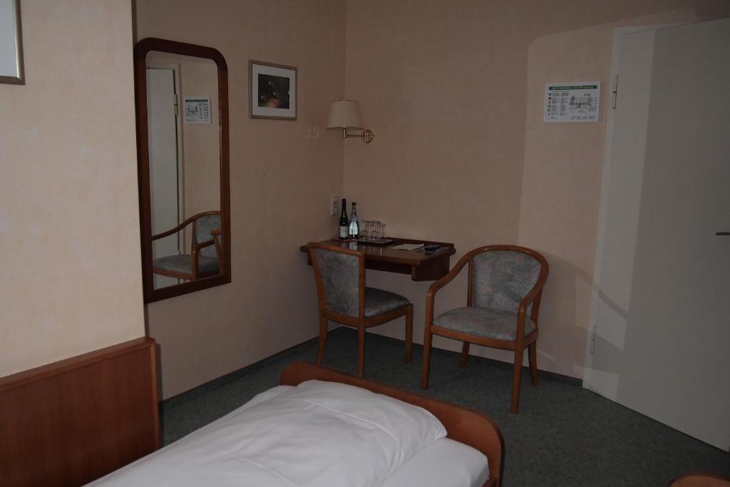 Hotel Am Bad Τούμπινγκεν Δωμάτιο φωτογραφία