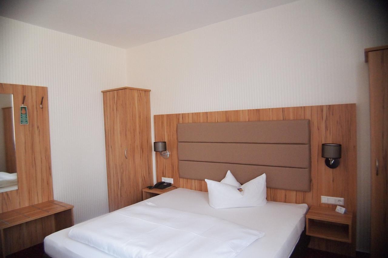 Hotel Am Bad Τούμπινγκεν Εξωτερικό φωτογραφία